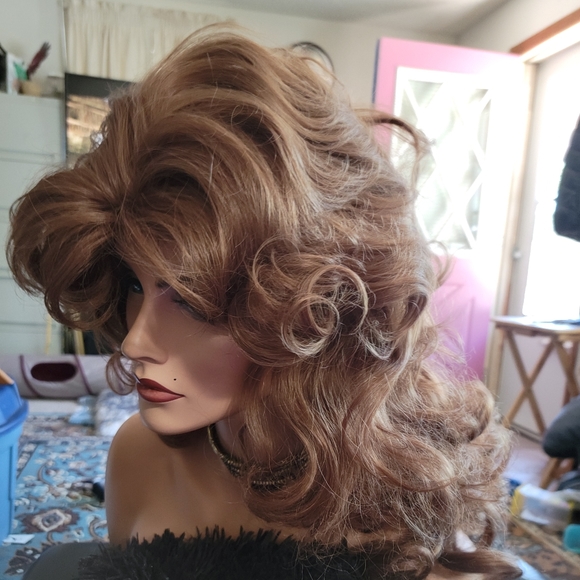 $30 each wigs mix and match - Picture 3 of 12